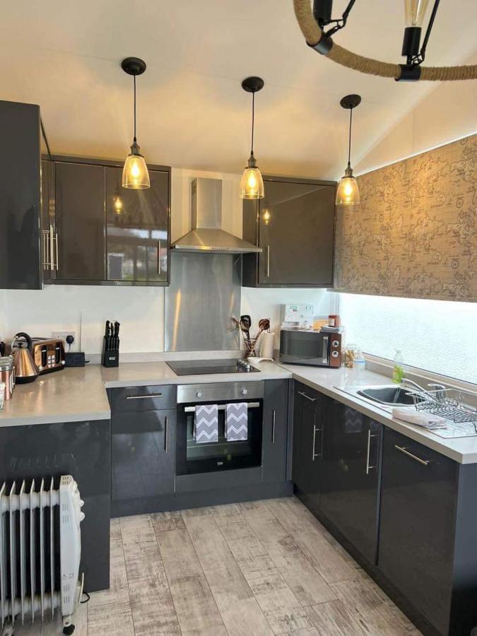 Stunning One Bed Modern & Contemporary Chalet Bridlington Exterior foto
